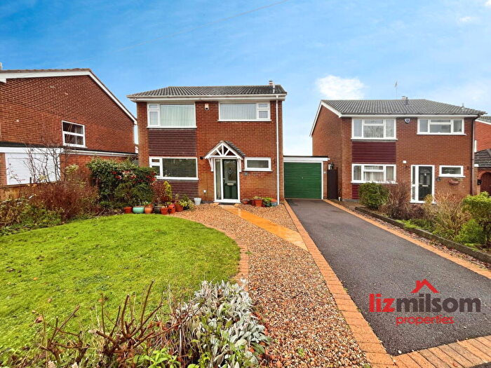 3 Bedroom Detached House For Sale In Tennyson Avenue, Swadlincote, DE11
