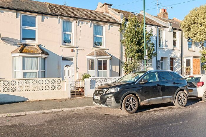 2 Bedroom Flat For Sale In London Road, Bognor Regis, PO21