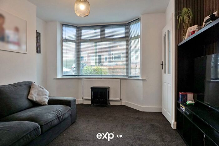 2 Bedroom End Of Terrace House For Sale In Thurlestone Road, Longbridge, B31