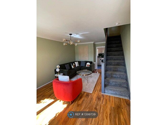 2 Bedroom Terraced House To Rent In Millhouse Crescent, Glasgow, G20