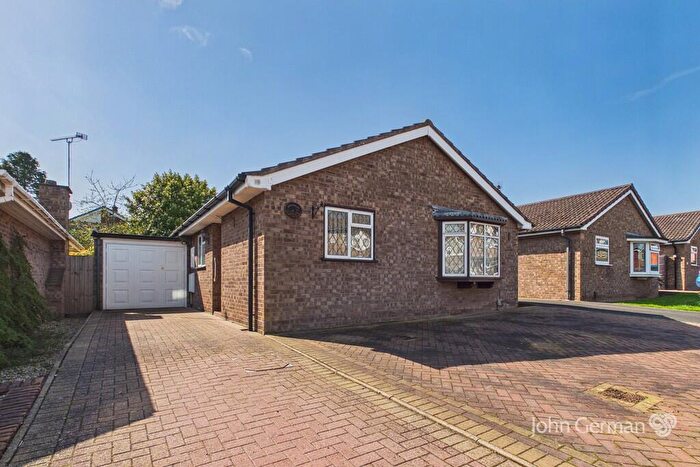 2 Bedroom Detached Bungalow For Sale In Lema Way, Stafford, ST16