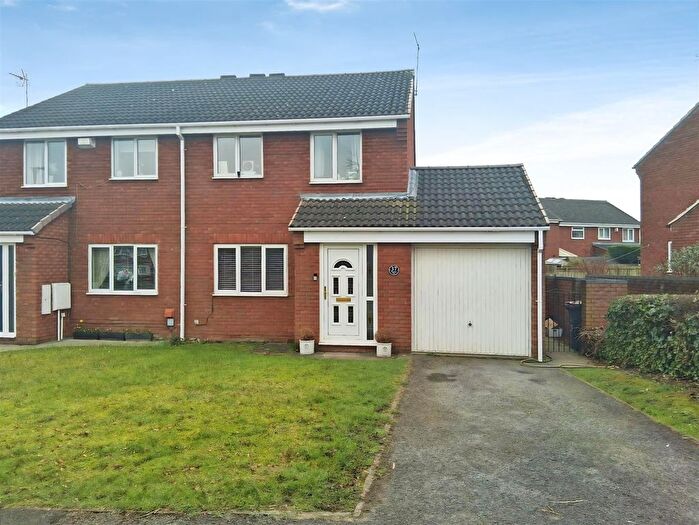 3 Bedroom Property To Rent In Chalfont Way, Meadowfield, Durham, DH7