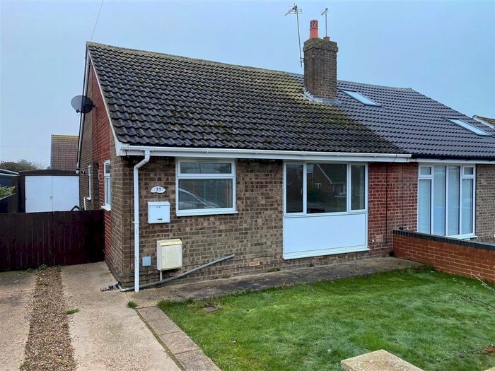 2 Bedroom Bungalow To Rent In Ryecroft Drive, Withernsea, HU19