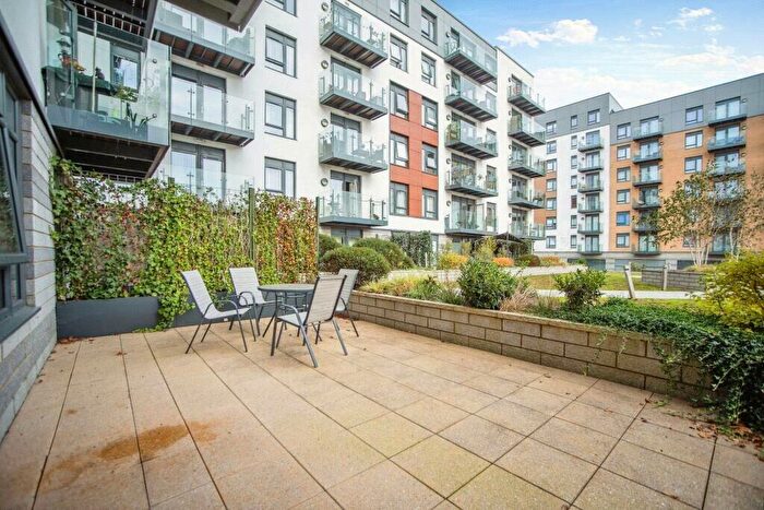 1 Bedroom Flat For Sale In Ocean Drive, Gillingham, Kent, ME7