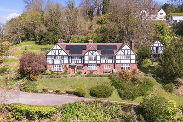 7 Bedroom Detached House For Sale In Park Ley Road, Woldingham, CR3