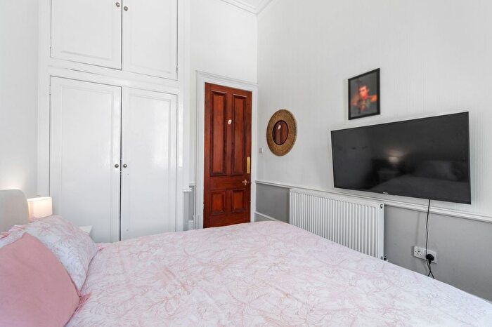2 Bedroom Flat For Sale In D London Road, Kilmarnock, KA3