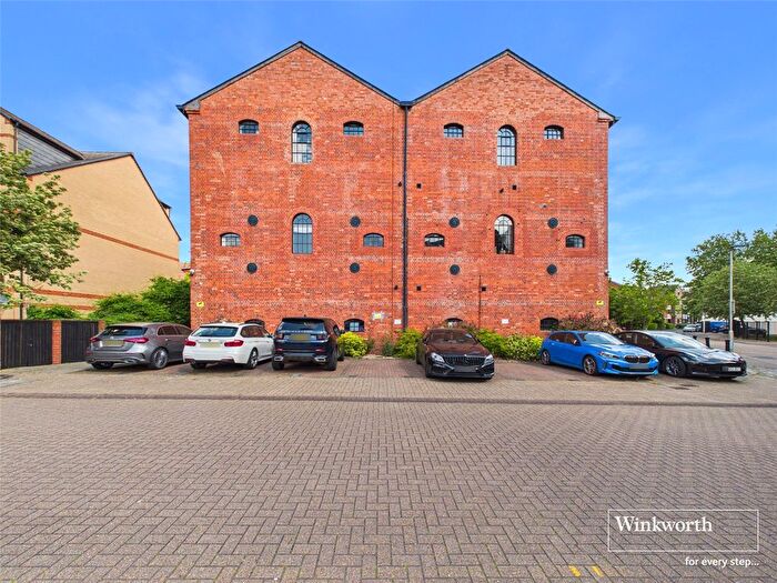 2 Bedroom Flat For Sale In Simmonds Malthouse, Fobney Street, Reading, Berkshire, RG1