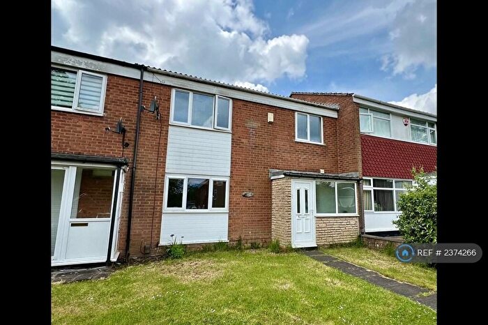 5 Bedroom Terraced House To Rent In Grazebrook Croft, Birmingham, B32