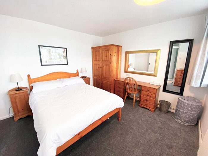 2 Bedroom Apartment To Rent In Dean Court, Broad Street, CT1