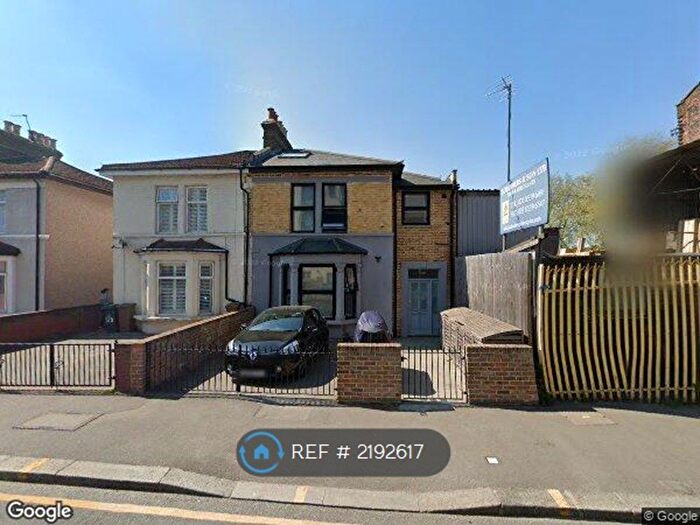 1 Bedroom Flat To Rent In High Road Leyton, London, E10