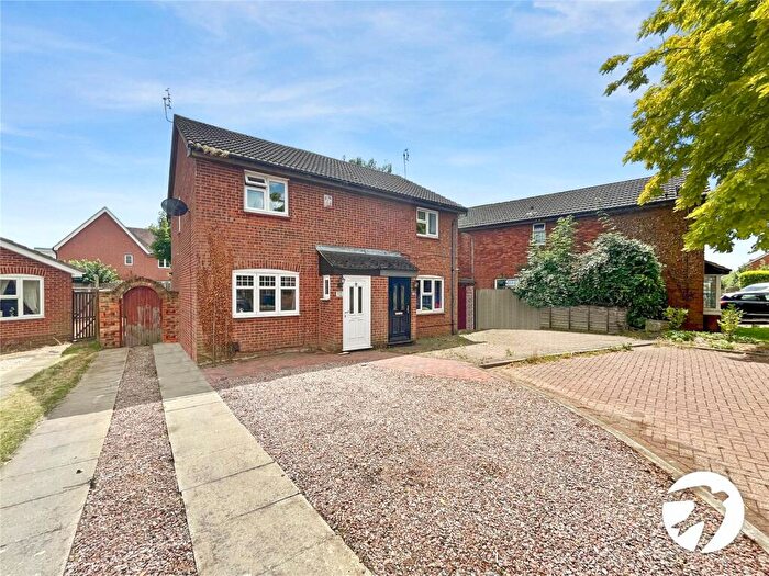 3 Bedroom Semi-Detached House To Rent In Satis Avenue, Sittingbourne, Kent, ME10