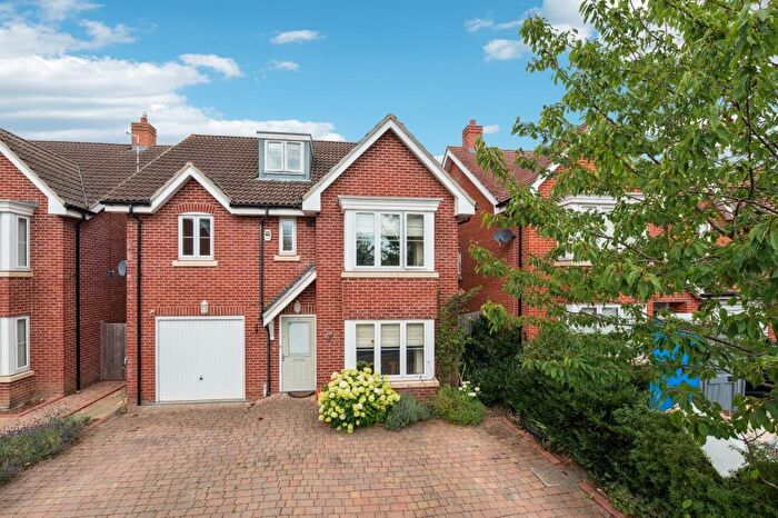 5 Bedroom Detached House For Sale In Norfolk Close, Iver, SL0