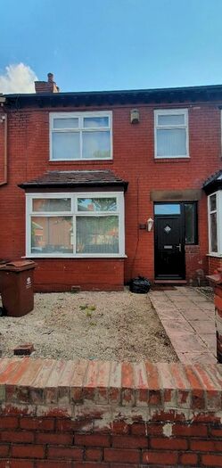 3 Bedroom Terraced House To Rent In New Road, Oldham, OL8