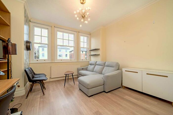1 Bedroom Flat To Rent In Woodstock Grange, Grange Road, London, W5
