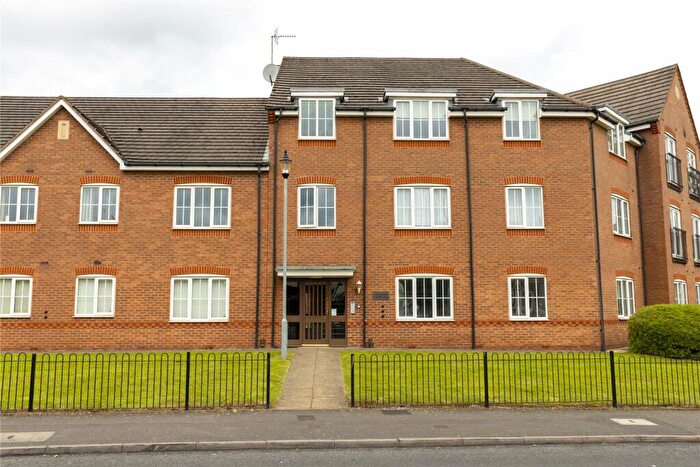2 Bedroom Apartment To Rent In Titford Road, Oldbury, West Midlands, B69
