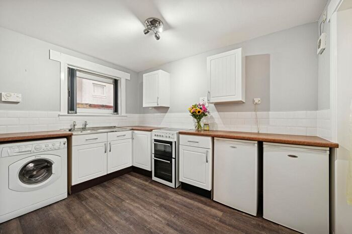 3 Bedroom Terraced House For Sale In Alberta Avenue, Livingston, EH54