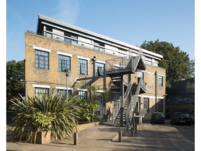 2 Bedroom Flat To Rent In Indigo Mews, Carysfort Road, London, N16