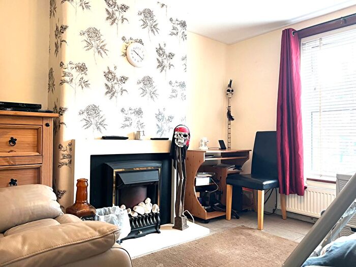 2 Bedroom Semi-Detached House For Sale In High Street, Wootton, Ryde, PO33