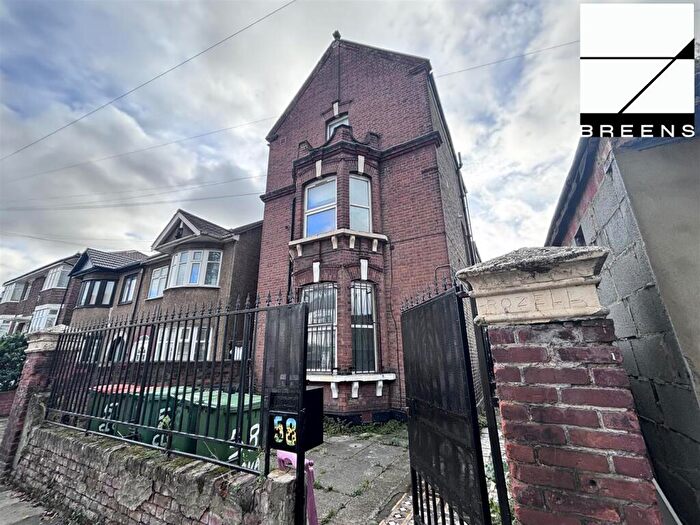 1 Bedroom House To Rent In Clova Road, Forest Gate, London, E7