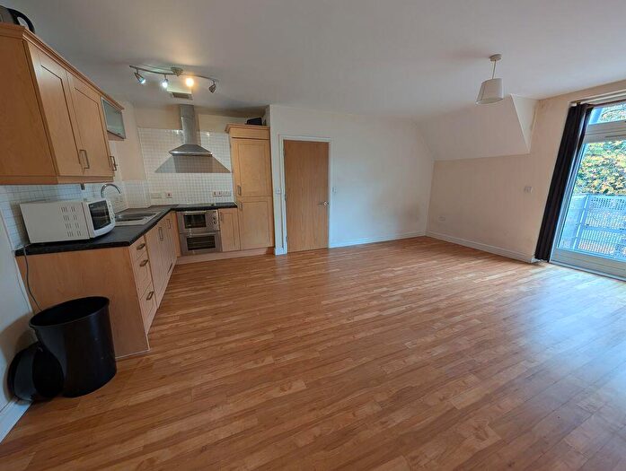 2 Bedroom Apartment To Rent In Middlepark Drive, Northfield, Birmingham, B31