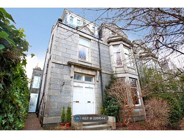 2 Bedroom Flat To Rent In Forest Road, Aberdeen, AB15