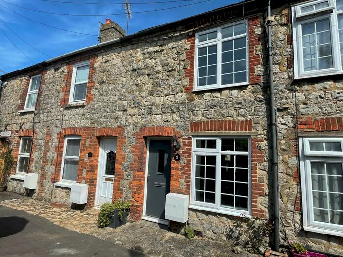 2 Bedroom Cottage To Rent In St. Leonards Road, Hythe, CT21