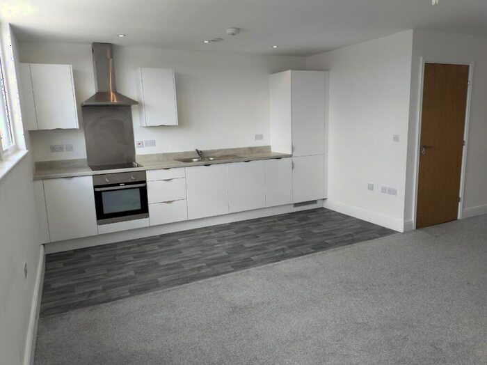 Apartment To Rent In Fleming Way, Swindon, SN1