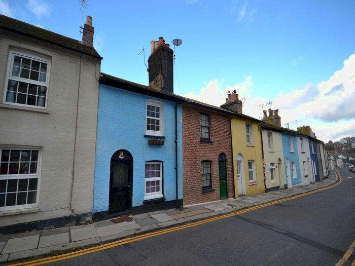 2 Bedroom Terraced House To Rent In Stonefield Road, Hastings, TN34