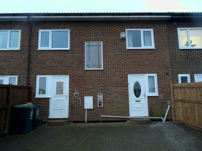3 Bedroom Terraced House To Rent In Polden Close, Peterlee, SR8