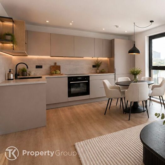 2 Bedroom Flat For Sale In Acton Square, Salford, M5