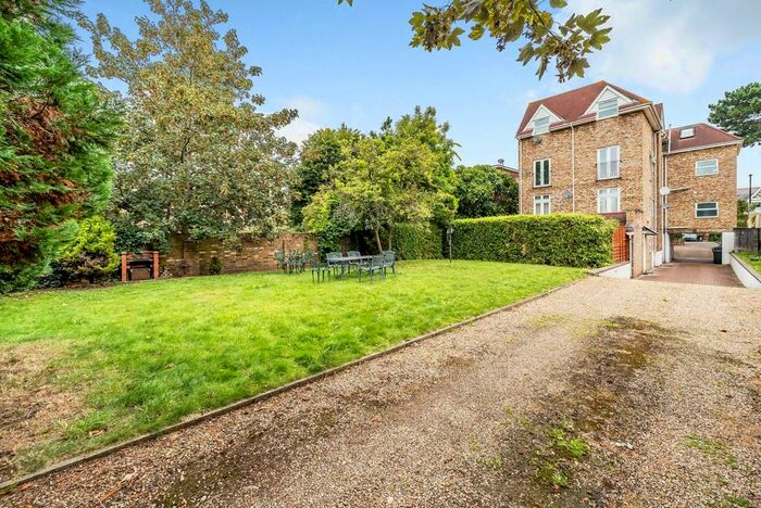 1 Bedroom Flat To Rent In Sutherland Road, West Ealing, London, W13