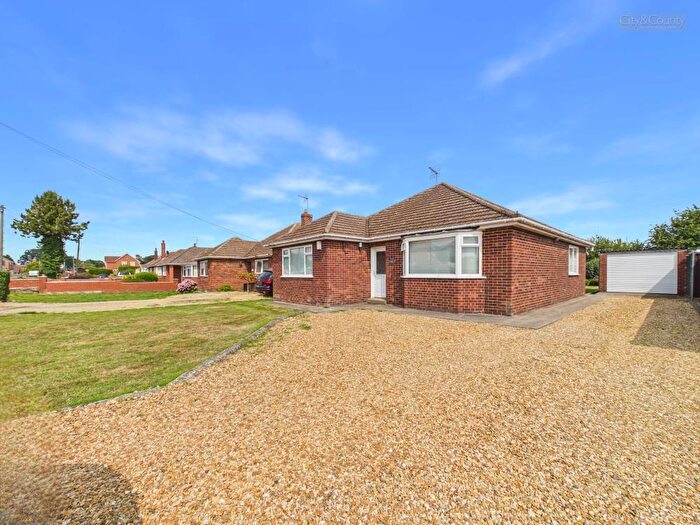3 Bedroom Detached Bungalow For Sale In Peterborough Road, Crowland, Peterborough, PE6