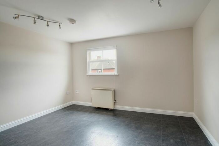 2 Bedroom Flat To Rent In Orchard Ave, Deal, CT14