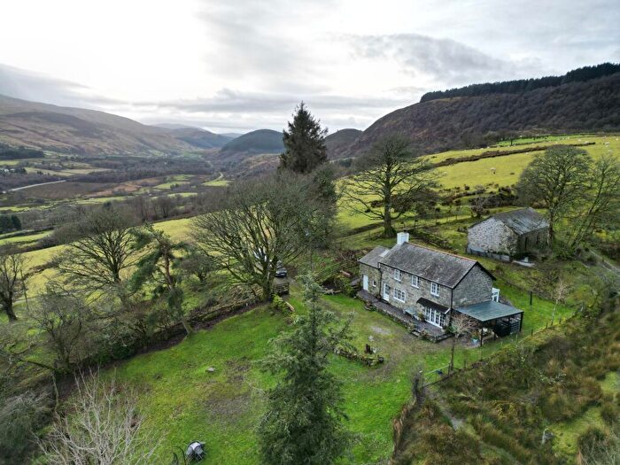 3 Bedroom Detached House For Sale In Maes Gwyn, Llanuwchllyn, LL23