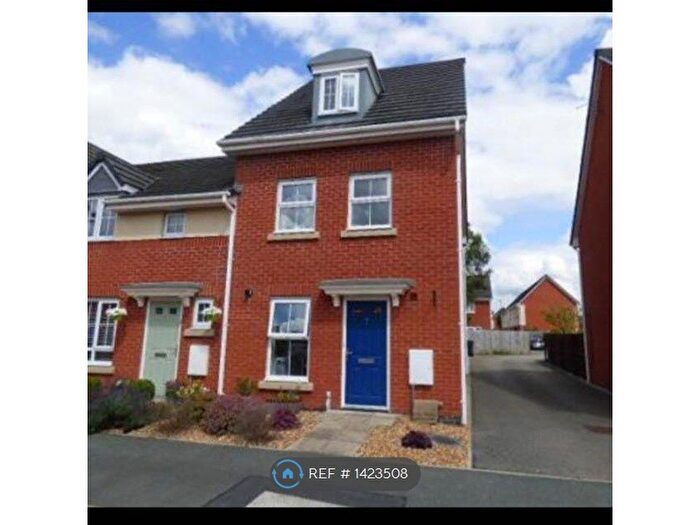 3 Bedroom End Of Terrace House To Rent In Fairmont Drive, Great Sankey, Warrington, WA5