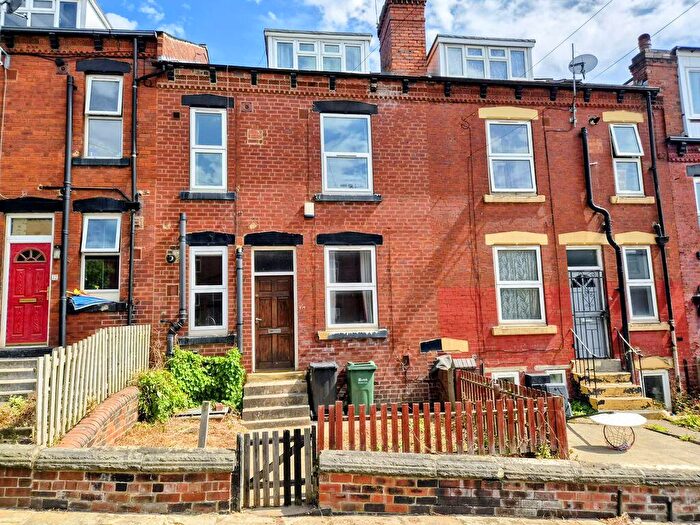 3 Bedroom Terraced House For Sale In Sowood Street, Leeds, LS4