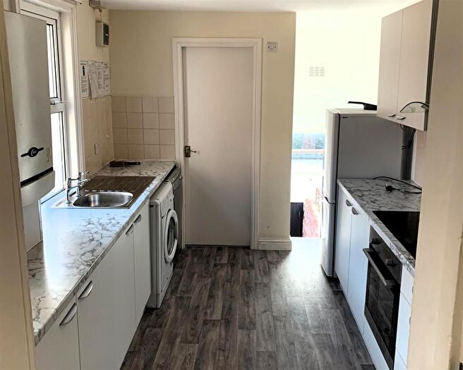 5 Bedroom Maisonette To Rent In Ashleigh Grove, West Jesmond, Newcastle Upon Tyne, NE2