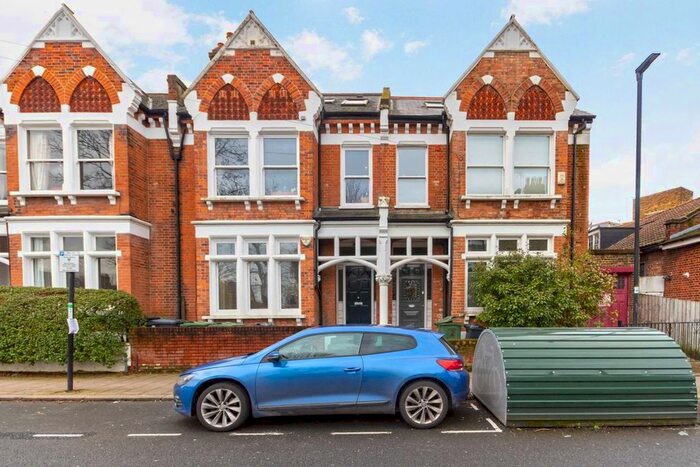 2 Bedroom Flat To Rent In Arodene Road, London, SW2