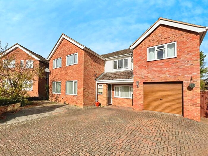 7 Bedroom Detached House For Sale In Southfield Drive, Sutton Courtenay, Abingdon, Oxfordshire, OX14
