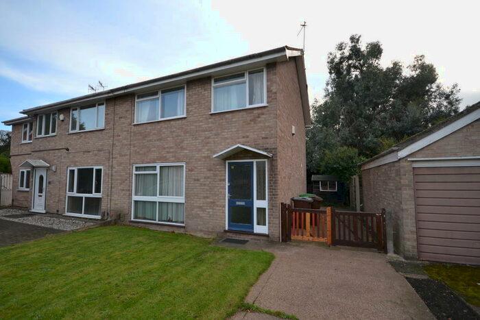 3 Bedroom Semi-Detached House To Rent In Arnesby Road, Lenton, NG7