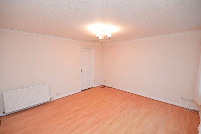 2 Bedroom Flat To Rent In Castle Heather Drive, Inverness, IV2