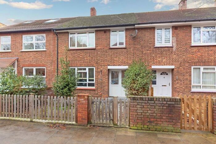 3 Bedroom Property To Rent In Esmond Road, London, W4