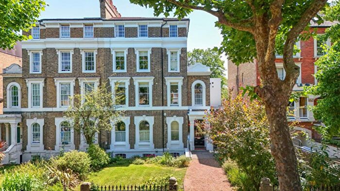 2 Bedroom Flat For Sale In Grove Park, Camberwell, SE5