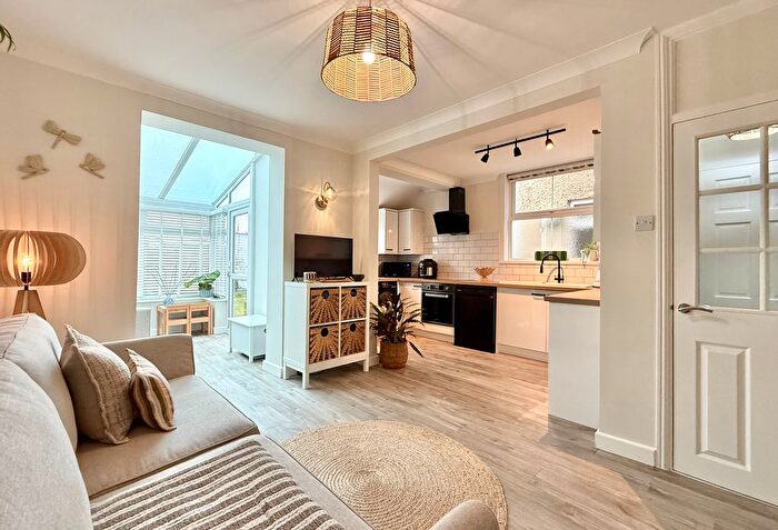 3 Bedroom Semi-detached House For Sale In Southcroft Road, Gosport, PO12