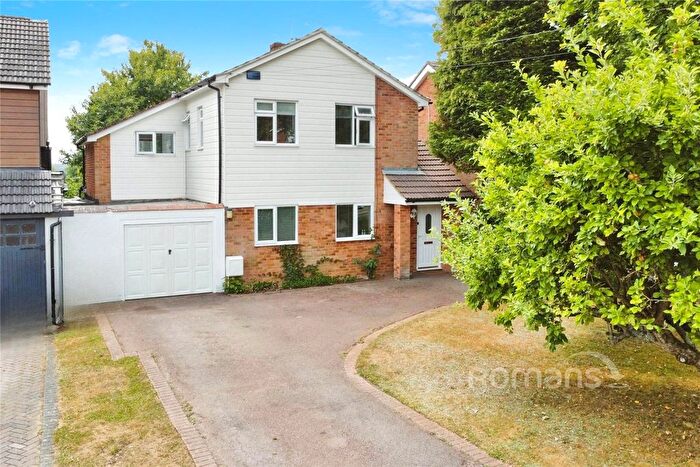 4 Bedroom Detached House For Sale In Mickle Hill, Sandhurst, Berkshire, GU47