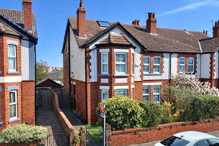 6 Bedroom Semi-Detached House For Sale In Kings Avenue, Meols, Merseyside, CH47