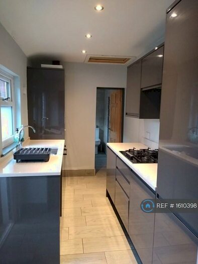 2 Bedroom End Of Terrace House To Rent In Riseley Road, Stoke-On-Trent, ST4