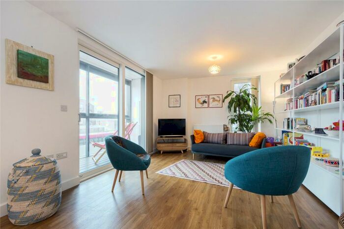 2 Bedroom Apartment To Rent In Abraham House, Roseberry Place, London, E8