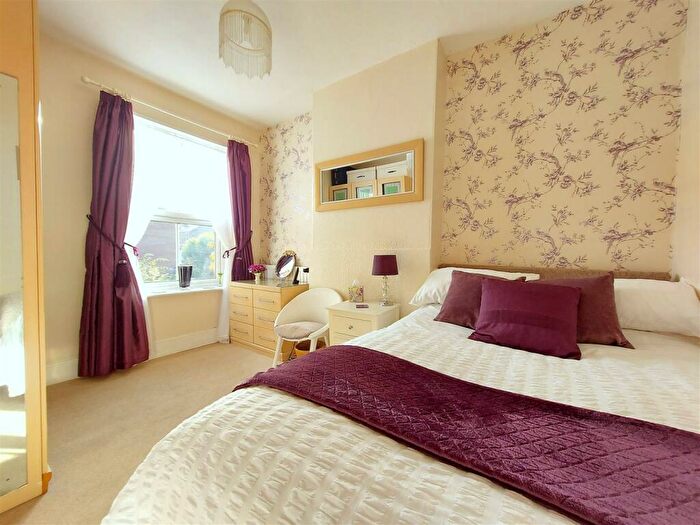 2 Bedroom End Of Terrace House For Sale In Areley Common, Stourport-On-Severn, DY13