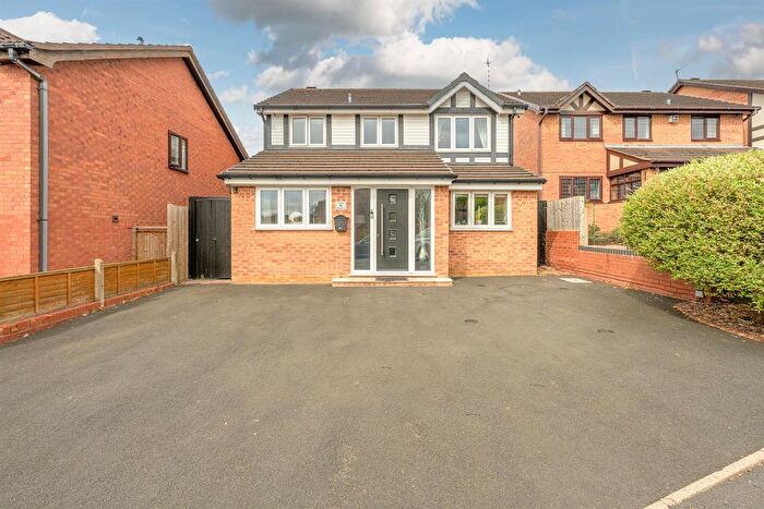 4 Bedroom Detached House For Sale In Millbrook Way, Brierley Hill, DY5